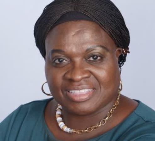 Headshot of Theresa Otu LPC