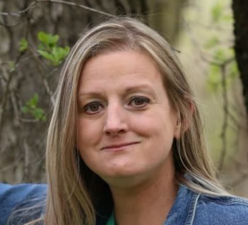 Headshot of Jordana Mclaughlin Licensed Professional Counselor