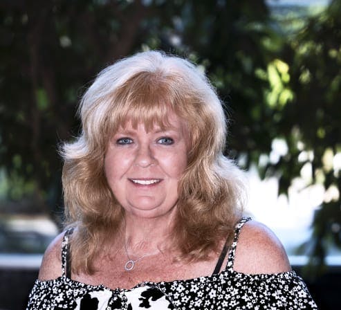 Headshot of Diane Kelley LCSW