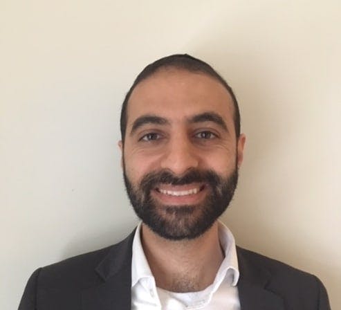 Headshot of Efraim Eshaghian Licensed Marriage and Family Therapist