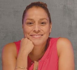 Headshot of Larisa Angelica Correa LCSW