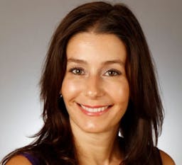 Headshot of Andrea Ciaravino Licensed Mental Health Counselor