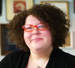 Headshot of Sarah Beren Licensed Creative Arts Therapist