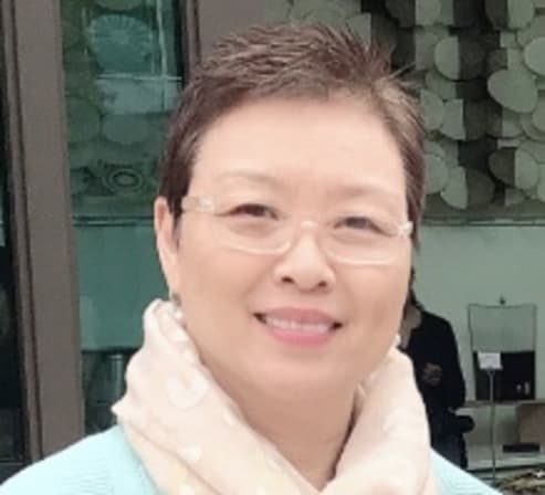 Headshot of Jingyi Theis Psychiatric-Mental Health Nurse Practitioner