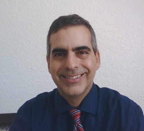Headshot of Richard Gonzalez Licensed Clinical Social Worker