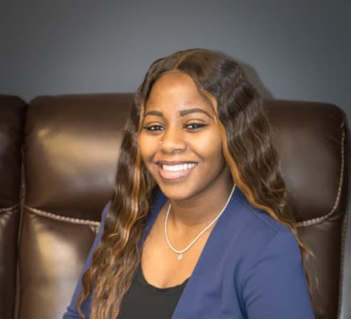 Headshot of Jalinia Logan Licensed Clinical Social Worker