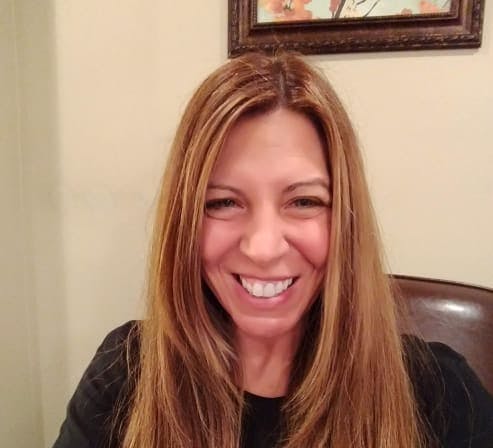 Headshot of Lara Albanese Licensed Professional Counselor