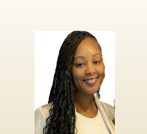 Headshot of Kamirah Johnson Licensed Clinical Social Worker