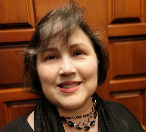 Headshot of Monica Rivera-Pina Licensed Professional Counselor