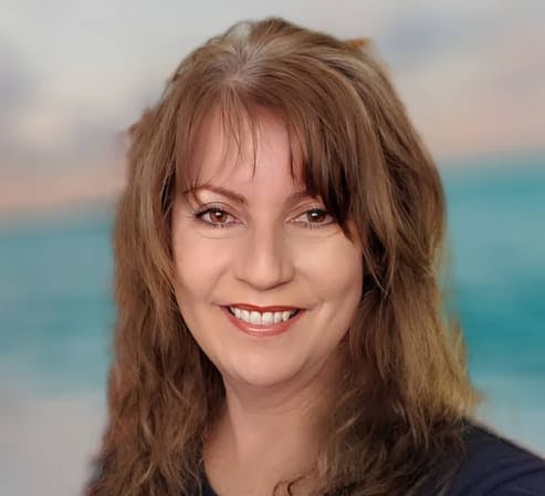 Headshot of Lisa Salopek Licensed Clinical Social Worker