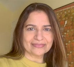 Headshot of Reena Pawar, Resident
