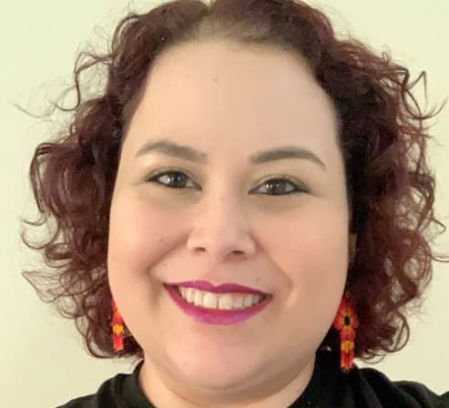 Headshot of Claudia De La Torre Licensed Professional Counselor