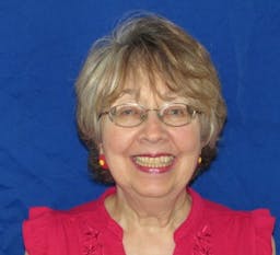 Headshot of Elizabeth Krakow LCSW-C