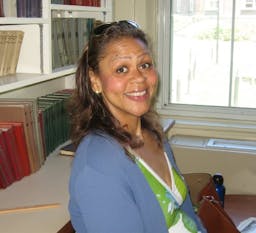 Headshot of Tandeka Guilderson Licensed Independent Clinical Social Worker