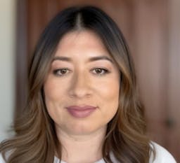 Headshot of Mayra Ramos Licensed Clinical Social Worker