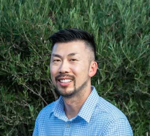 Headshot of Tony Xiong Licensed Clinical Social Worker
