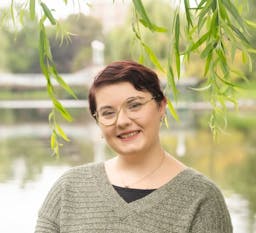 Headshot of Elizabeth Sergey-Kalen Licensed Mental Health Counselor