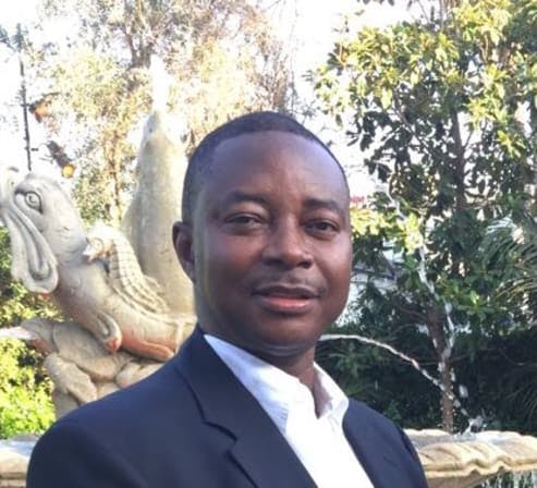 Headshot of Emmanuel Akuamoah Licensed Clinical Social Worker