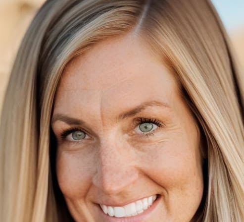 Headshot of Maryelizabeth Kurz Licensed Clinical Professional Counselor