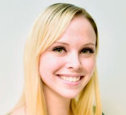 Headshot of Courtnee Reis Licensed Professional Clinical Counselor
