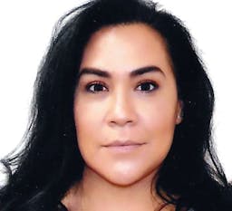 Headshot of Elizabeth Luna Licensed Marriage and Family Therapist