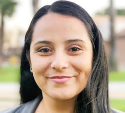 Headshot of Minerva Torres Licensed Clinical Social Worker