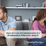 Signs of a Lack of Communication in a Relationship & What to Do About It
